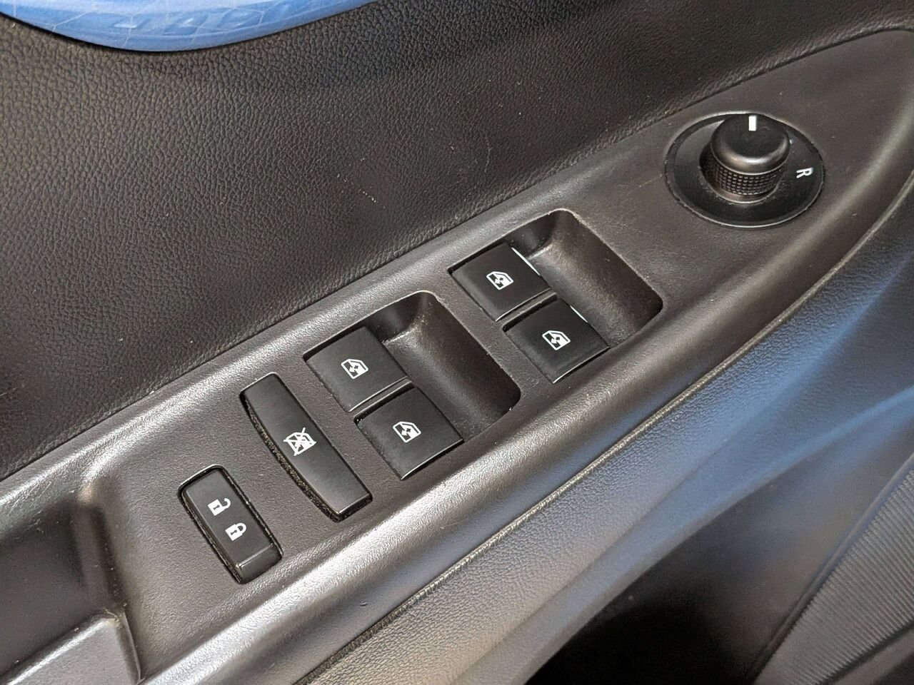 Chevrolet Spark 2017 Bleu Val-David - photo #30