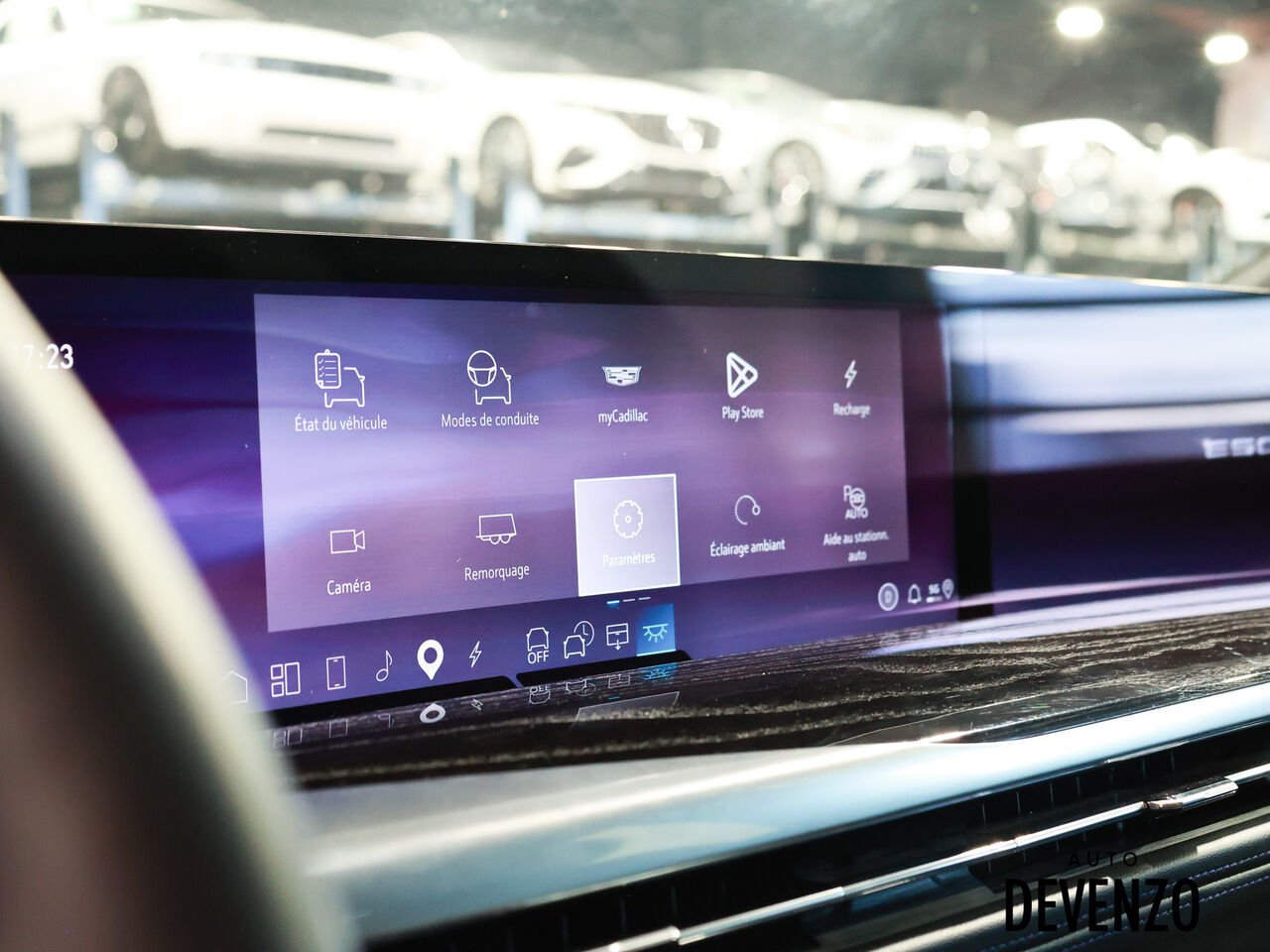 Cadillac Escalade IQ 2025 Noir Saint-Eustache - photo #18