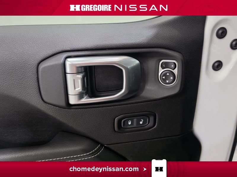 2023 Jeep Wrangler White Laval - photo #13