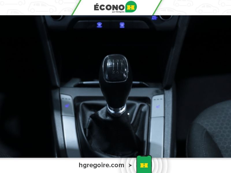 Hyundai Elantra 2017 Argent Laval - photo #16