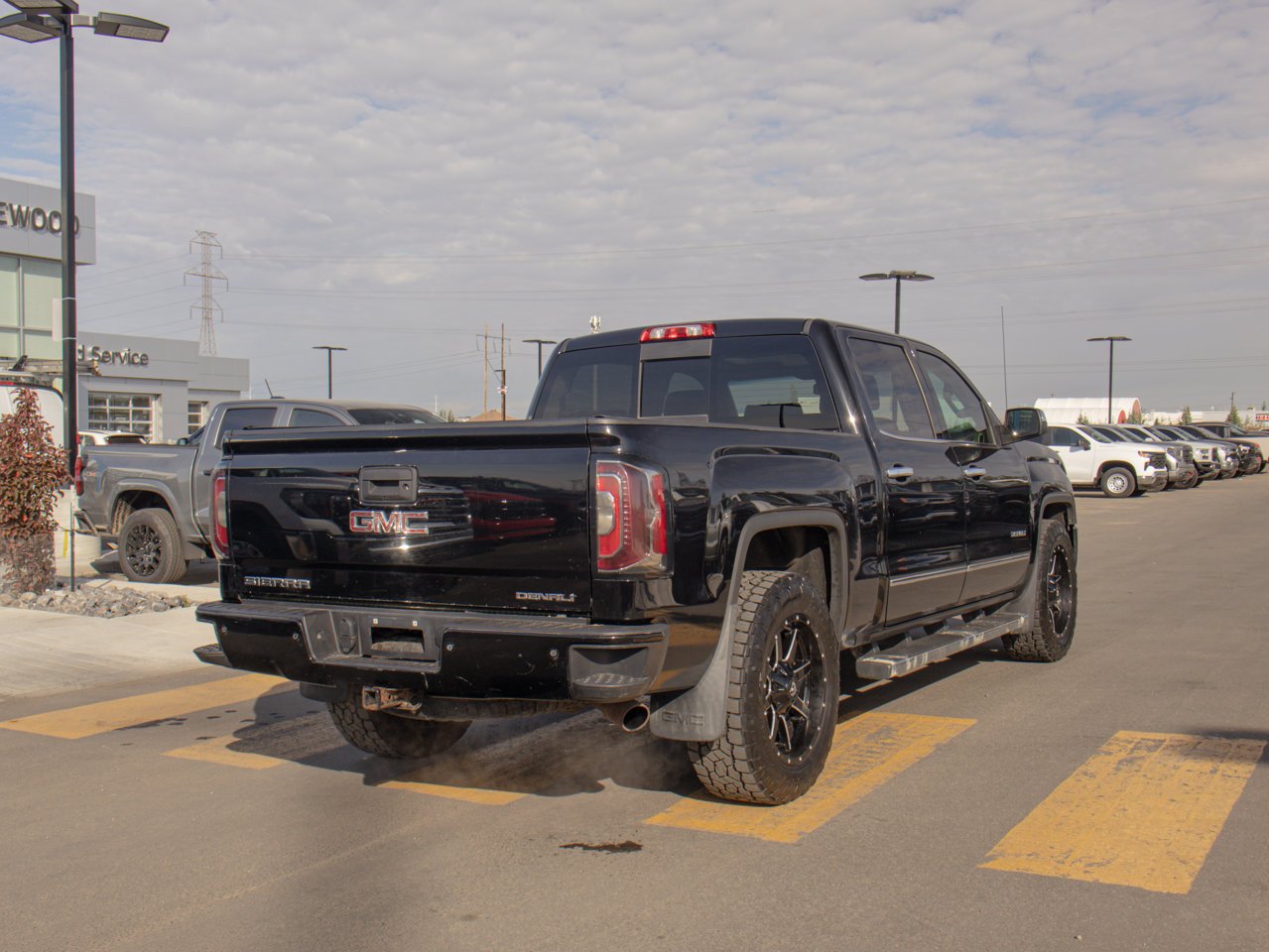 2018 GMC Sierra 1500 4WD Crew Cab 143.5 Denali Black Sherwood Park - photo #9