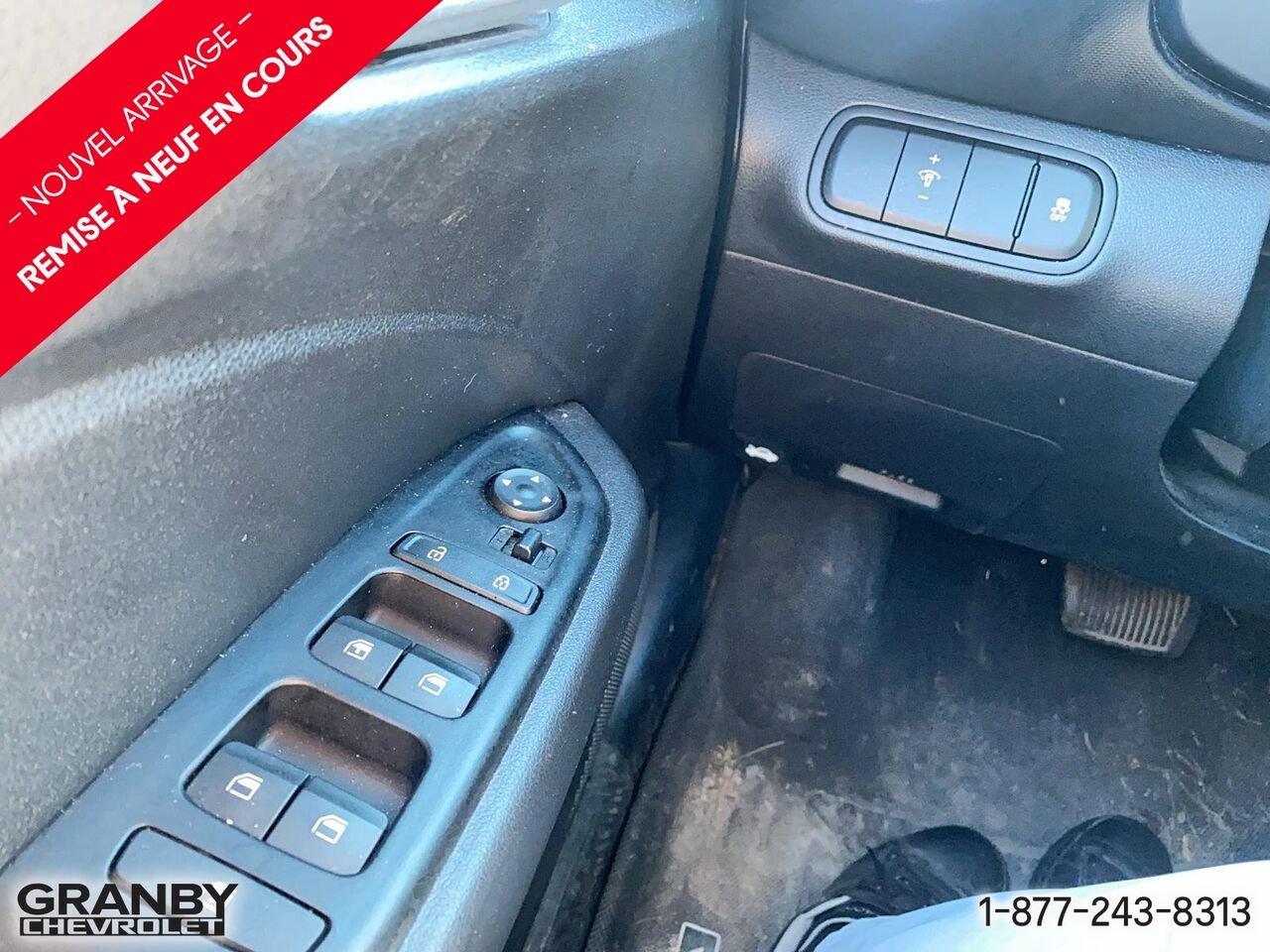 2024 Hyundai Venue Preferred IVT | 27-0249A Blue Granby - photo #12