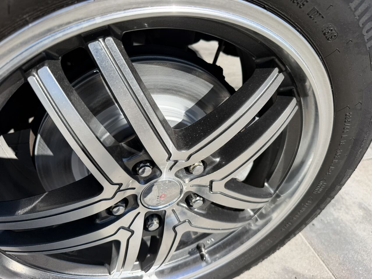 2019 Cadillac XT4 LUXURY AWD Black Laval - photo #13