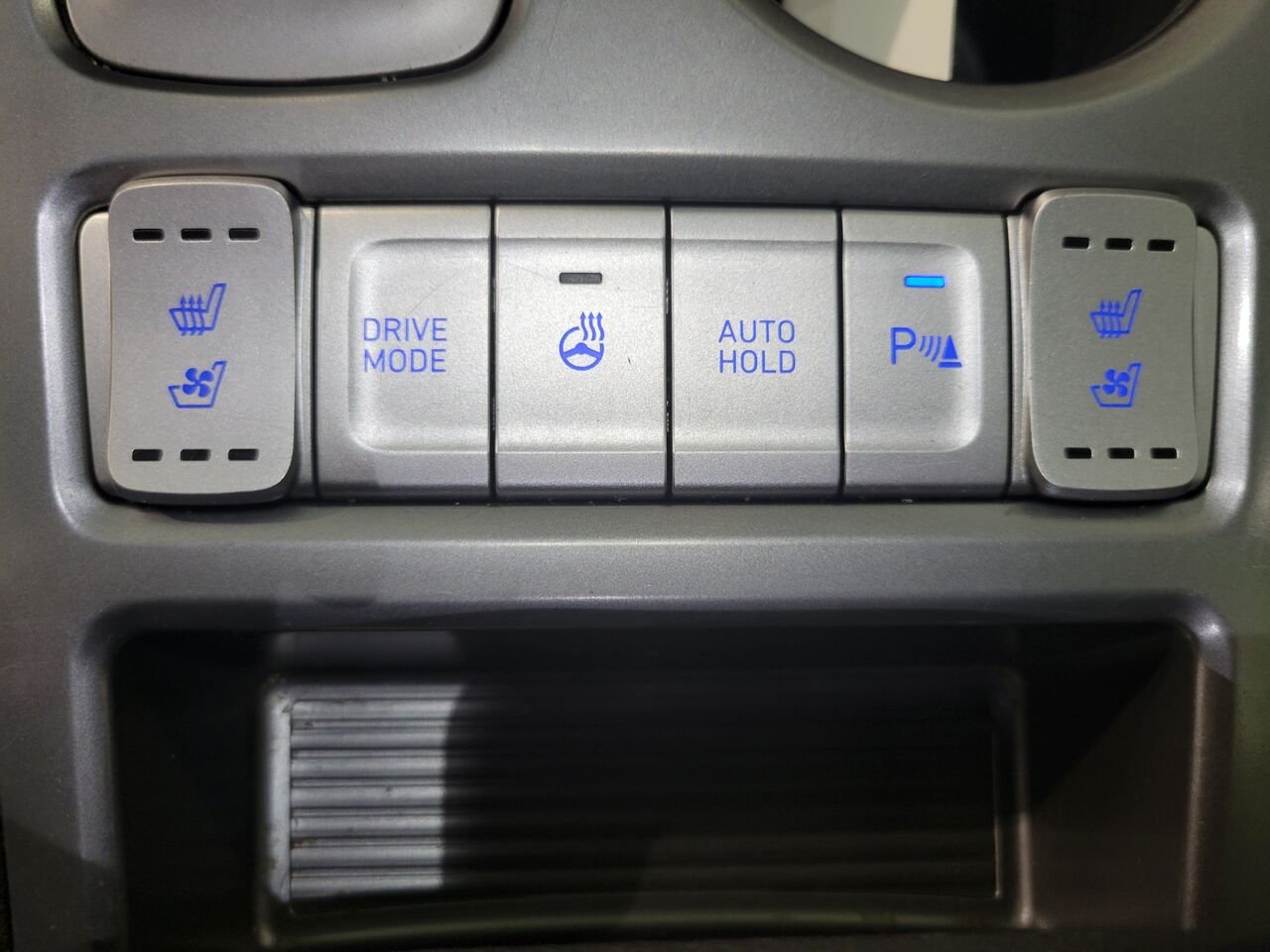2019 Hyundai Kona Electric Grey  - photo #29