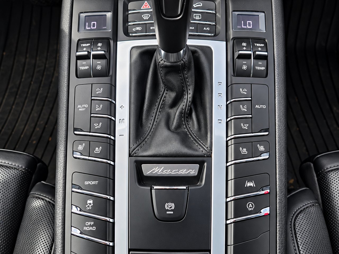 2019 Porsche Macan S White Granby - photo #16