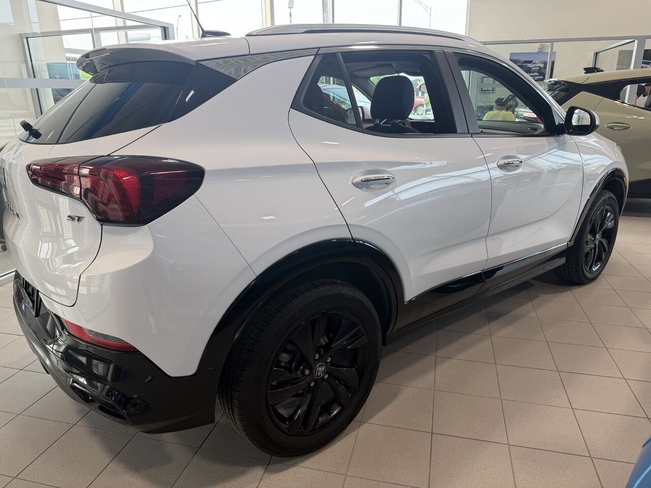 2024 BUICK ENCORE GX SPORT TOURING Tourisme sport 4 portes TI White Gatineau - photo #12