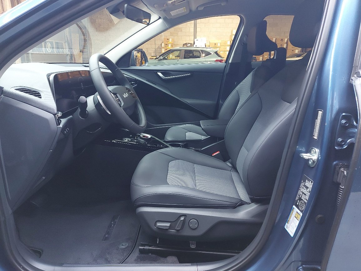 2026 Kia Niro EV Mineral Blue Blainville - photo #12