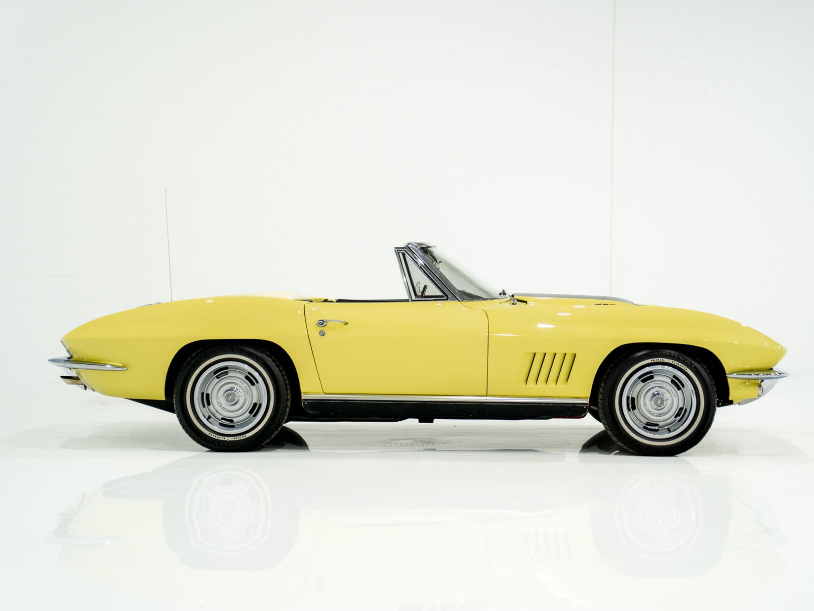 Chevrolet Corvette 1967 Jaune Montréal - photo #29