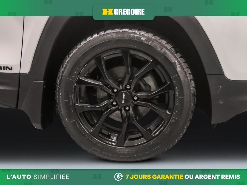 2019 GMC Terrain White Saint-Eustache - photo #30