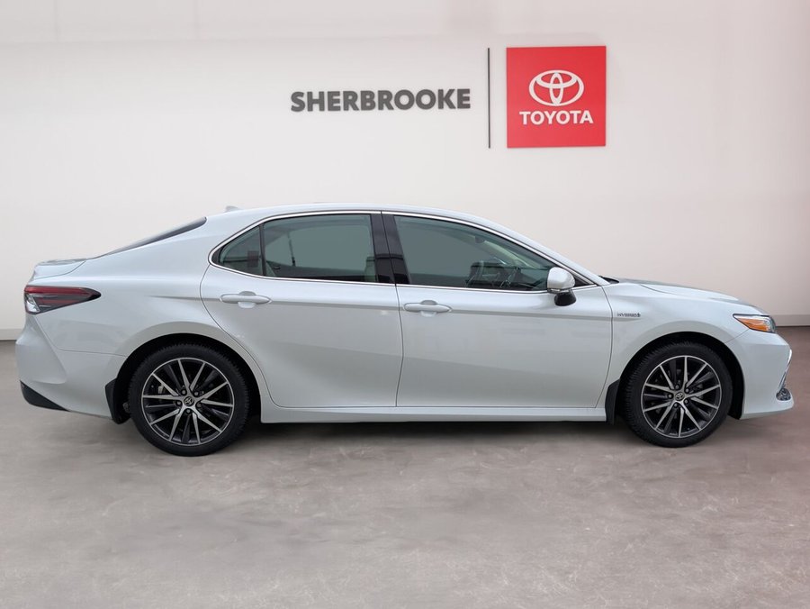 2021 Toyota Camry Hybrid 2021 White