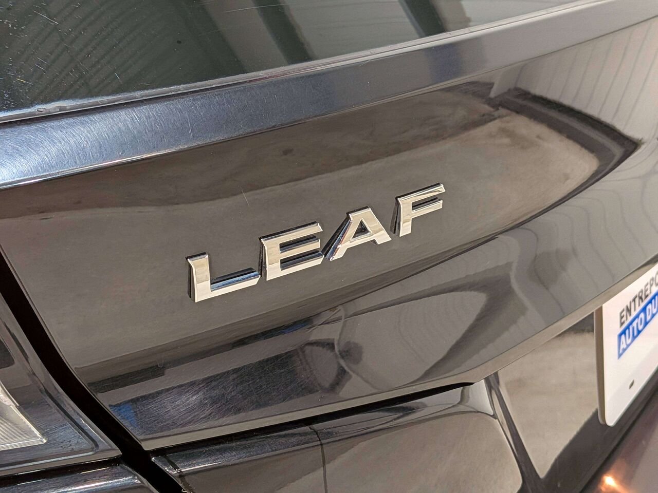 2020 Nissan LEAF SV Hatchback Black Val-David - photo #36