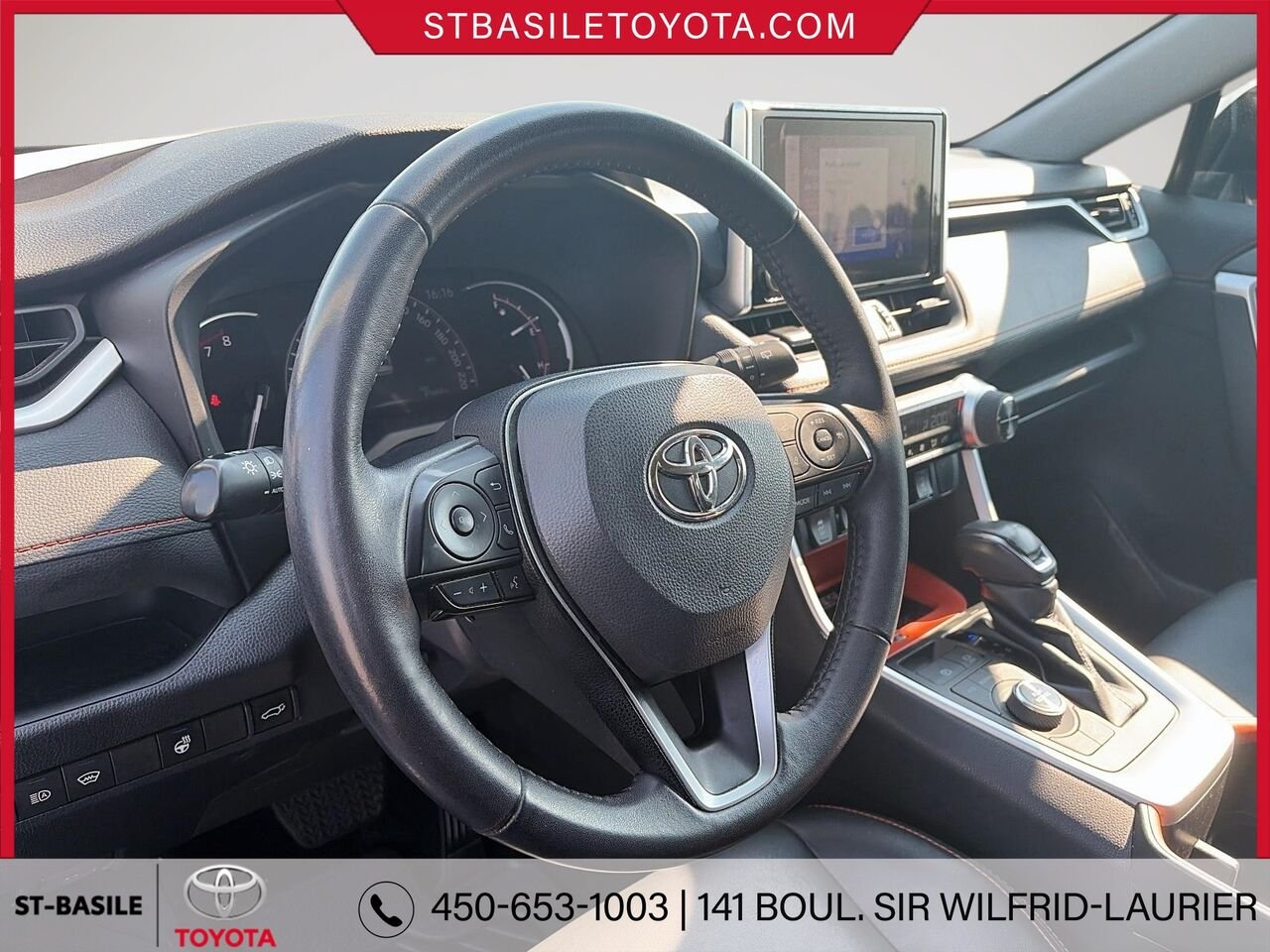 2023 TOYOTA RAV4 White Saint-Basile-le-Grand - photo #7