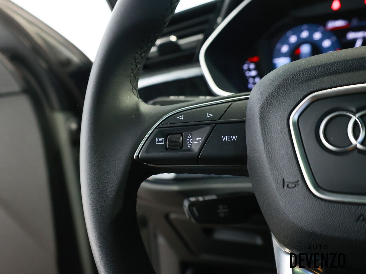 Audi Q3 2025 Gris Saint-Eustache - photo #15