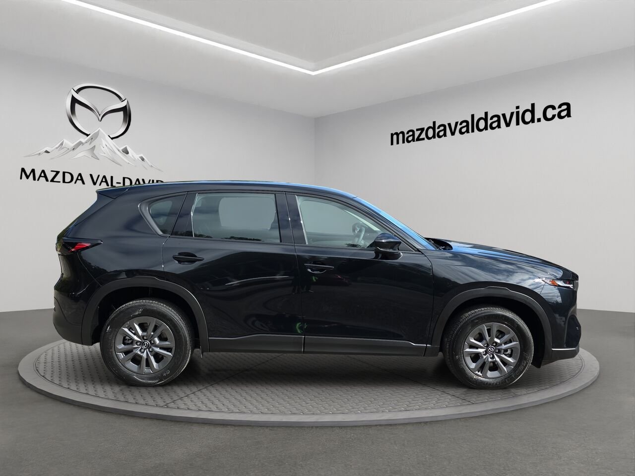 2026 Mazda CX-5 GX TI, Bluetooth, Cruise control, Commande audio au volant Jet Black Mica Val-David - photo #6