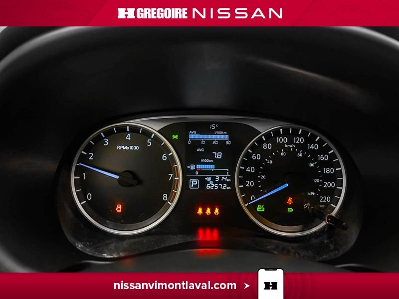 Nissan Kicks 2023 Gris Laval - photo #24