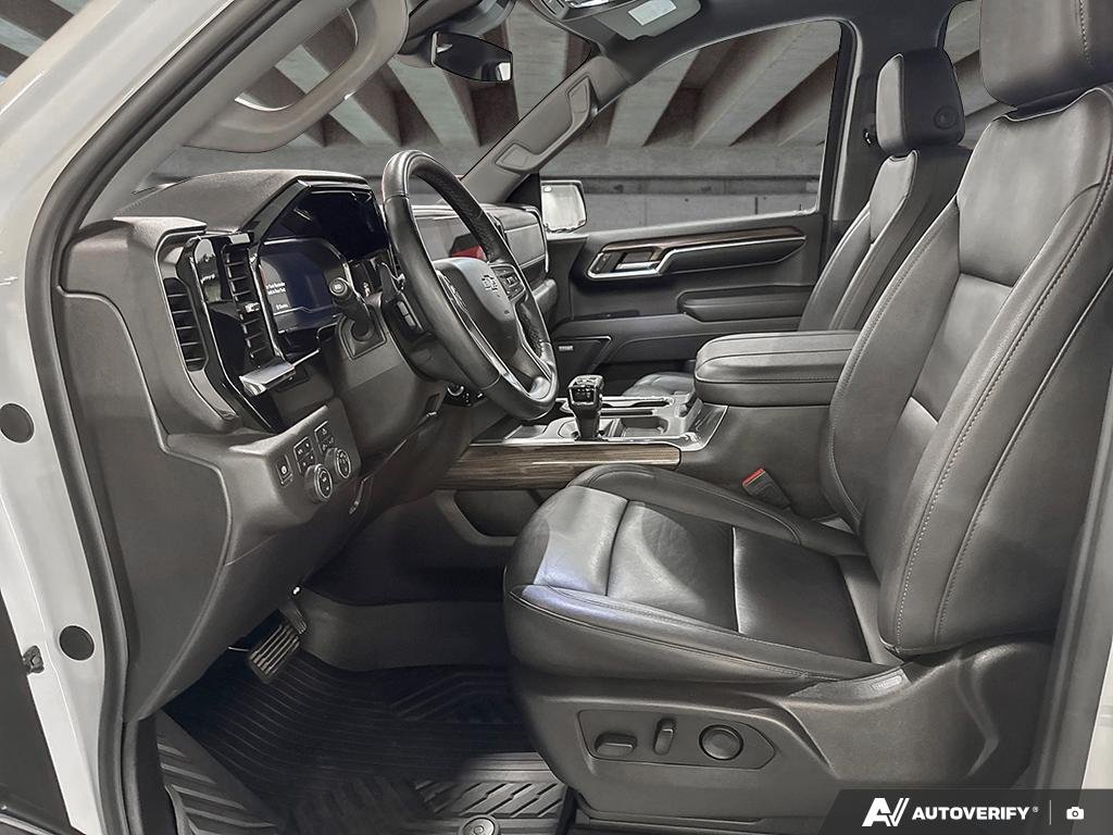 2024 Chevrolet Silverado 1500 2601703A | LT Trail Boss White Edmonton - photo #19