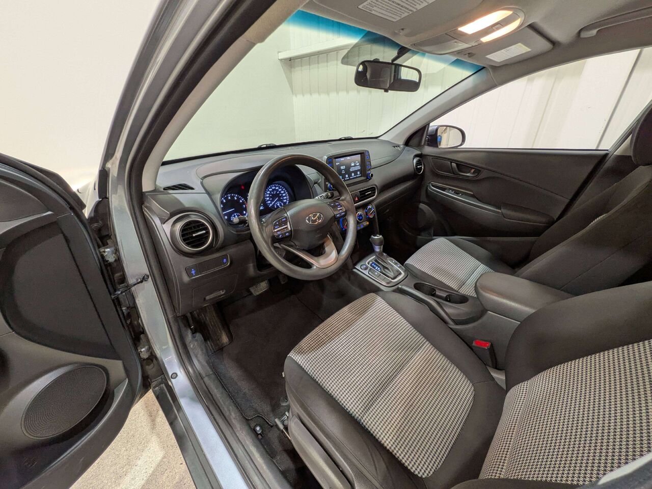 2021 Hyundai Kona 2.0L Essential AWD Grey Val-David - photo #9