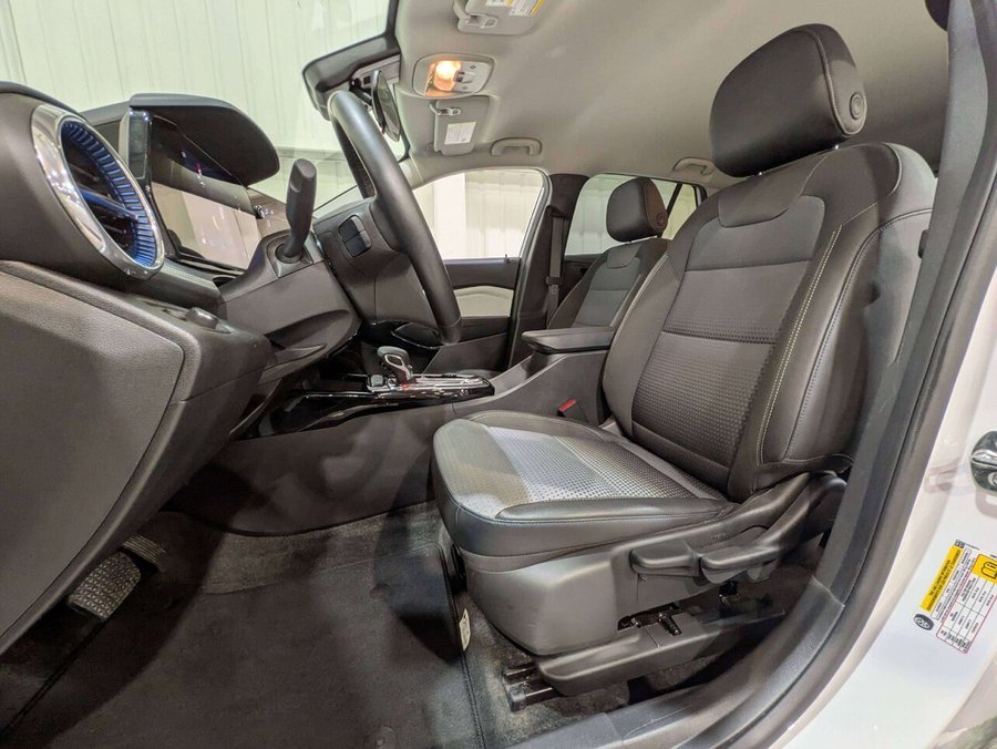 2025 Chevrolet Trax White