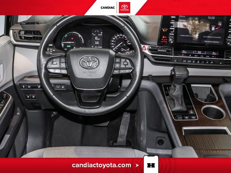 2024 Toyota Sienna Black Blainville - photo #13