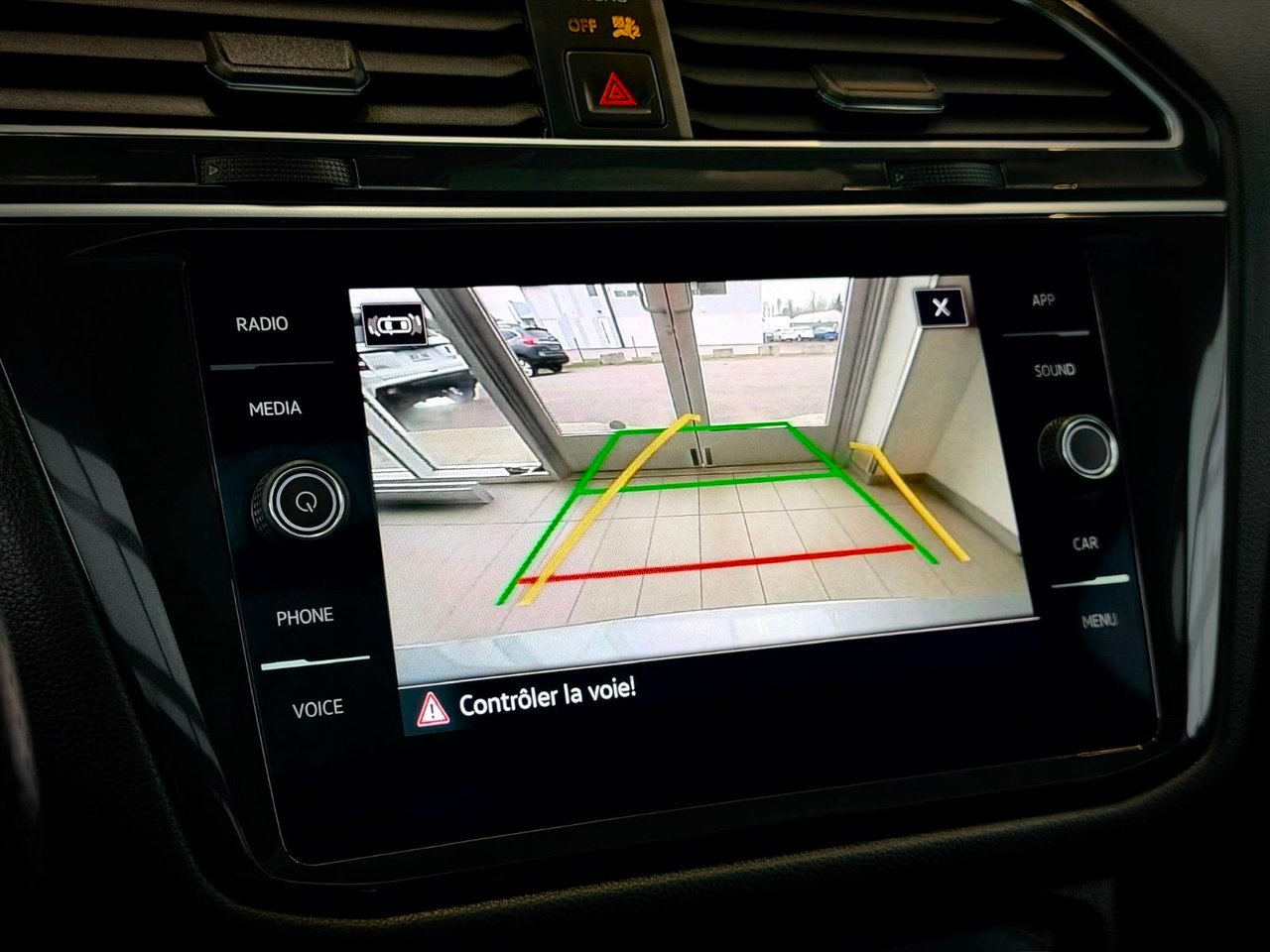Volkswagen Tiguan 2024 Gris Notre-Dame-des-Prairies - photo #26