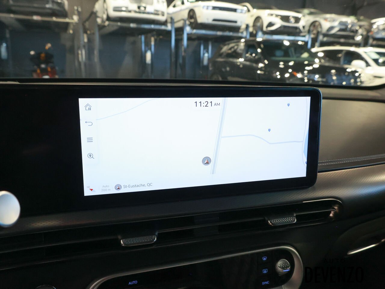 2023 Genesis GV60 White Saint-Eustache - photo #15