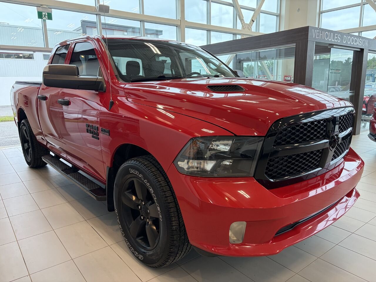 Ram 1500 Classic 2021 Rouge Notre-Dame-des-Prairies - photo #3