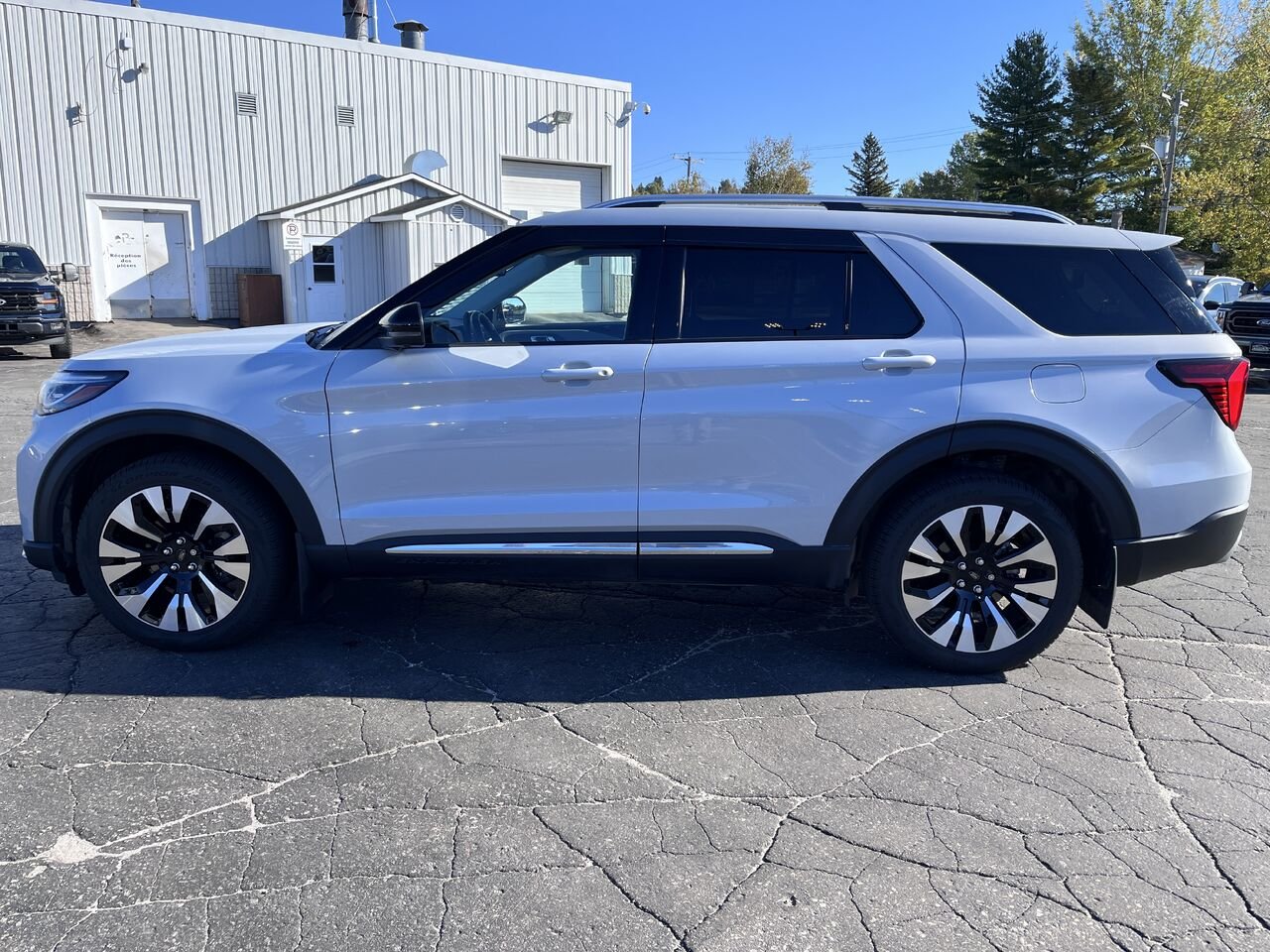 Ford Explorer 2026 Blanc Mont-Laurier - photo #7