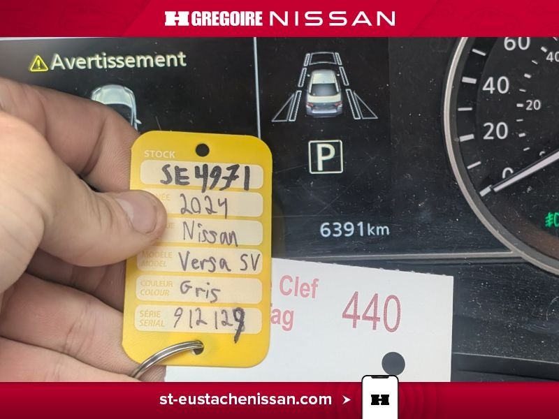 2024 Nissan Versa Grey Laval - photo #12
