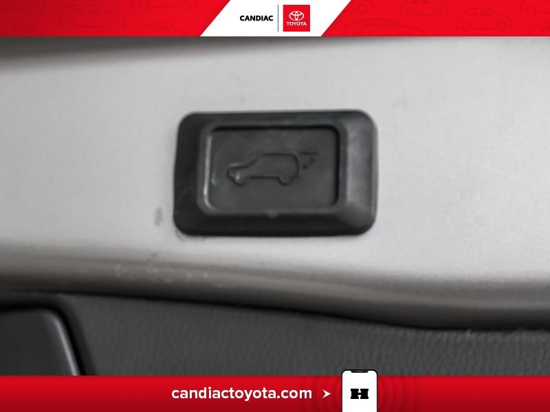 2023 Toyota Rav 4 Silver Saint-Eustache - photo #34