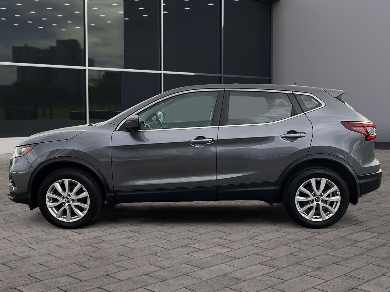 Nissan Qashqai S 2023 Gris Québec - photo #4