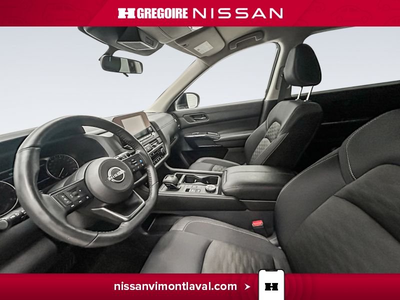 Nissan Pathfinder 2024 Gris Laval - photo #17