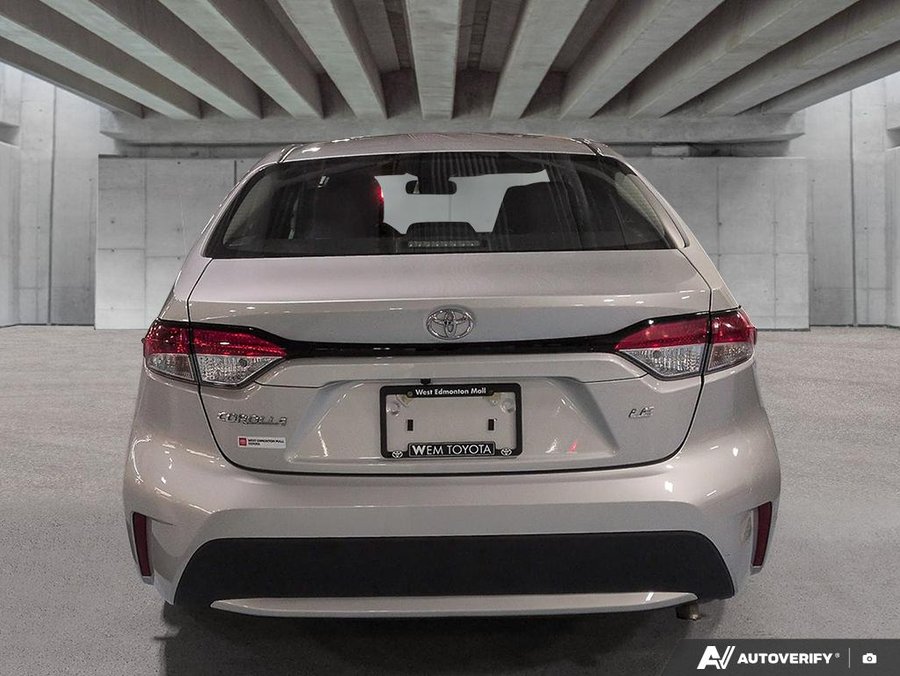2022 Toyota Corolla LE Silver