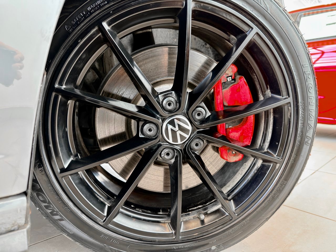 Volkswagen Jetta GLI 2024 Gris Notre-Dame-des-Prairies - photo #12