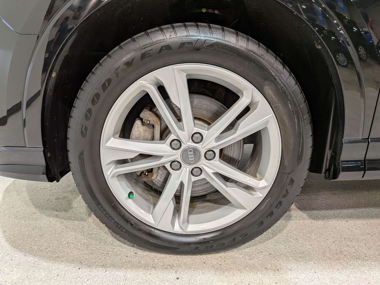 2021 Audi Q3 Progressiv 45 TFSI quattro Black Mirabel - photo #34