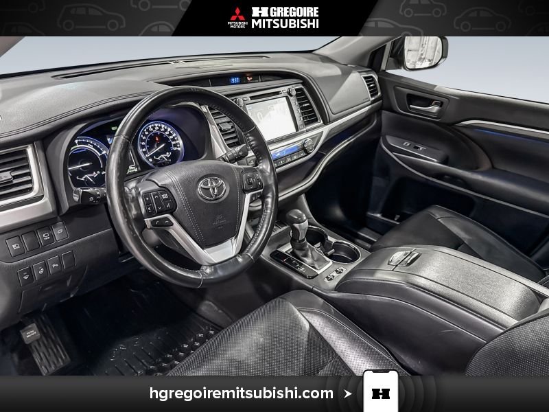 2017 Toyota Highlander HYBD Grey Laval - photo #17
