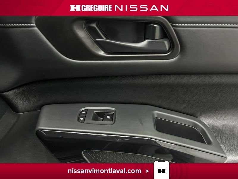 Nissan Pathfinder VY3735 | SV 4X4 TOIT PANO 8 PLACE CARPLAY CAMERA A PARTIR D 2024 Gris Laval - photo #15