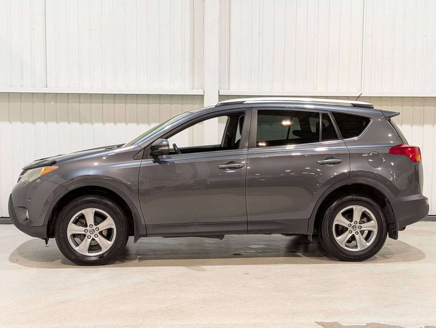 Toyota RAV4 AWD 4dr XLE 2015 Gris