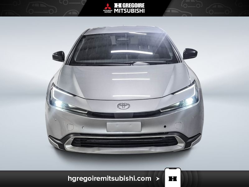 Toyota Prius 2024 Argent Laval - photo #1