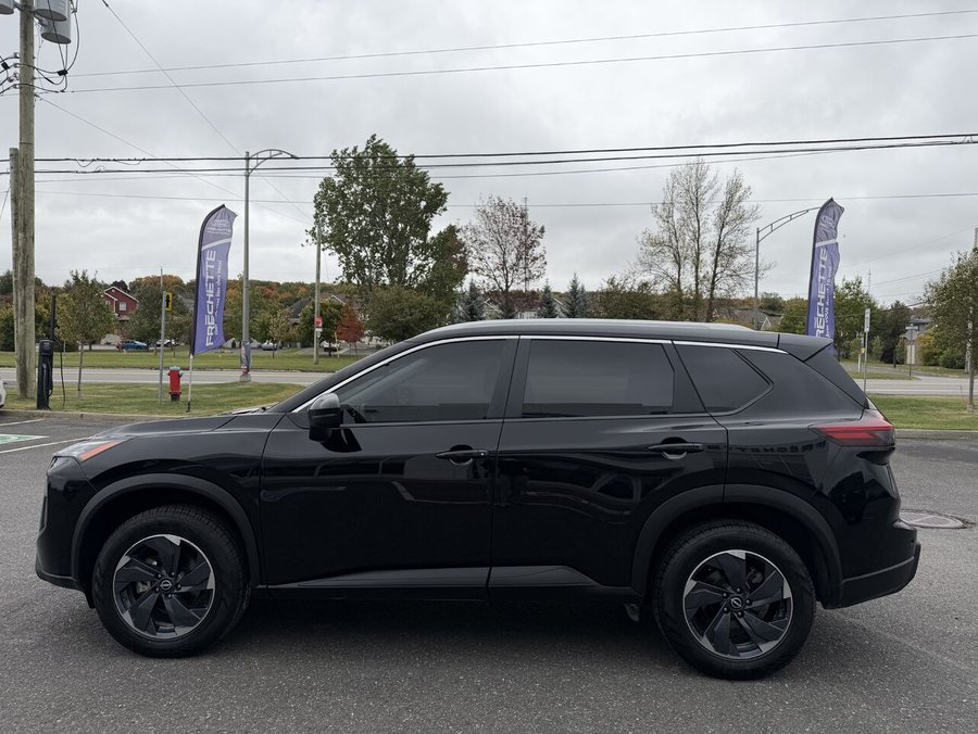 NISSAN ROGUE SV TI avec ensemble toit ouvrant 2025 Noir