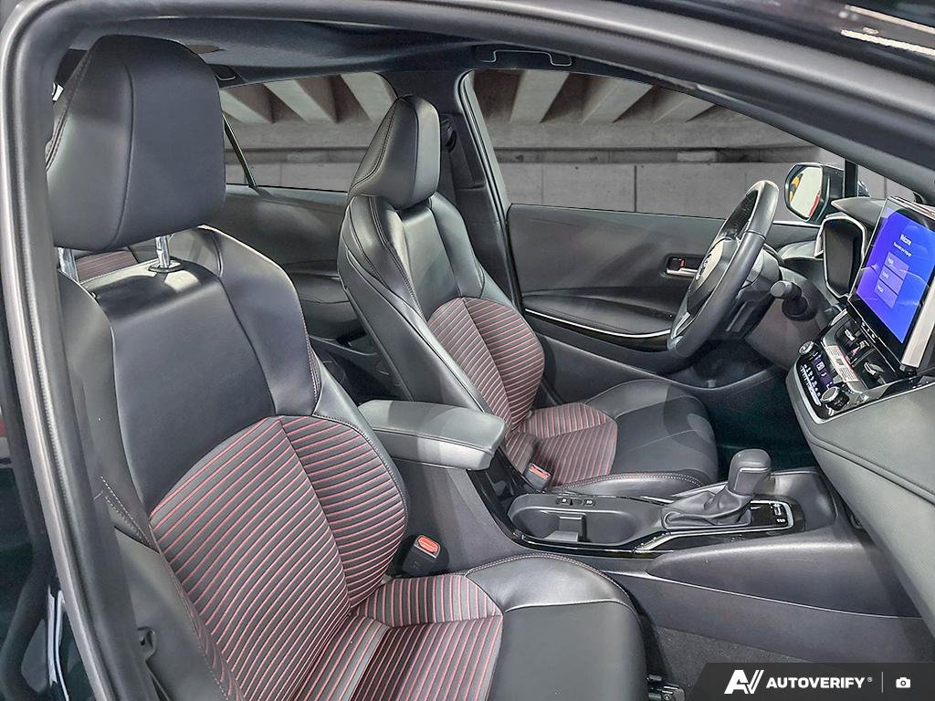 2025 Toyota Corolla 2601299A | XSE Midnight Black Metallic Edmonton - photo #20