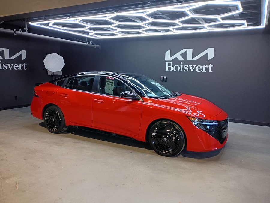 Nissan Sentra SR berline 2026 Rouge