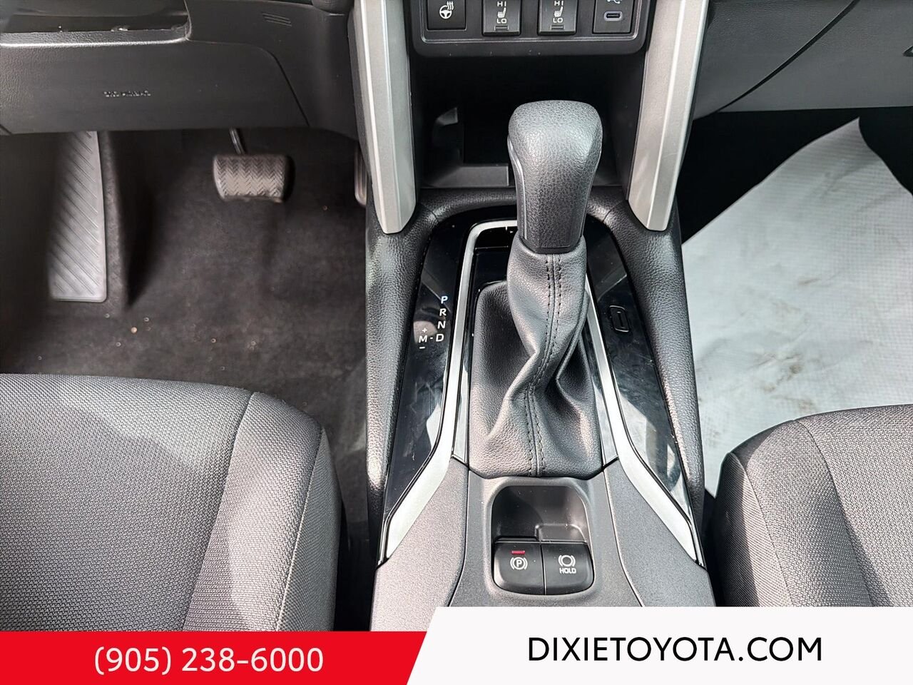2024 Toyota Corolla Cross LE PREMIUM AWD / CLEAN CARFAX / HEATD SEATS / MOONROOF / ALLOY WHEELS / CARPLAY AND ANDROID AUTO Black Mississauga - photo #15