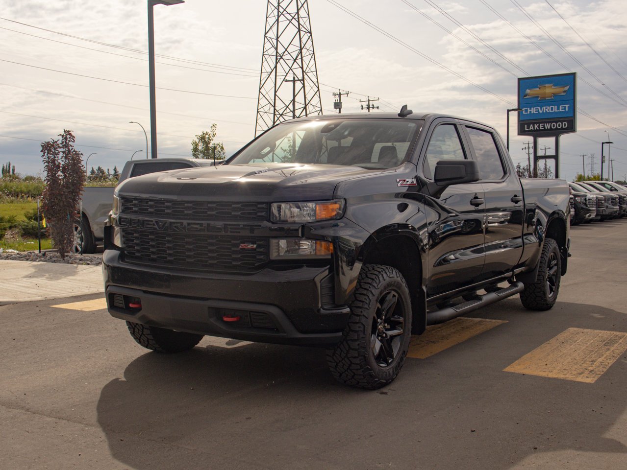 2021 Chevrolet Silverado 1500 4WD Crew Cab 147 Custom Trail Boss Black Sherwood Park - photo #3