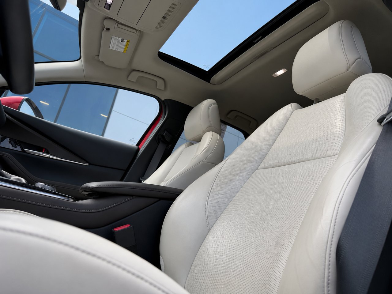 2020 Mazda CX-30 Red Châteauguay - photo #6