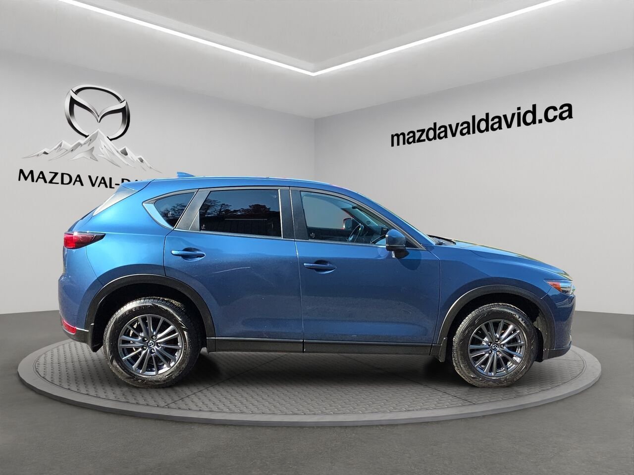 Mazda CX-5 GS TI BA, bluetooth, Volant chauffant, commande audio au volant 2021 Bleu Val-David - photo #3