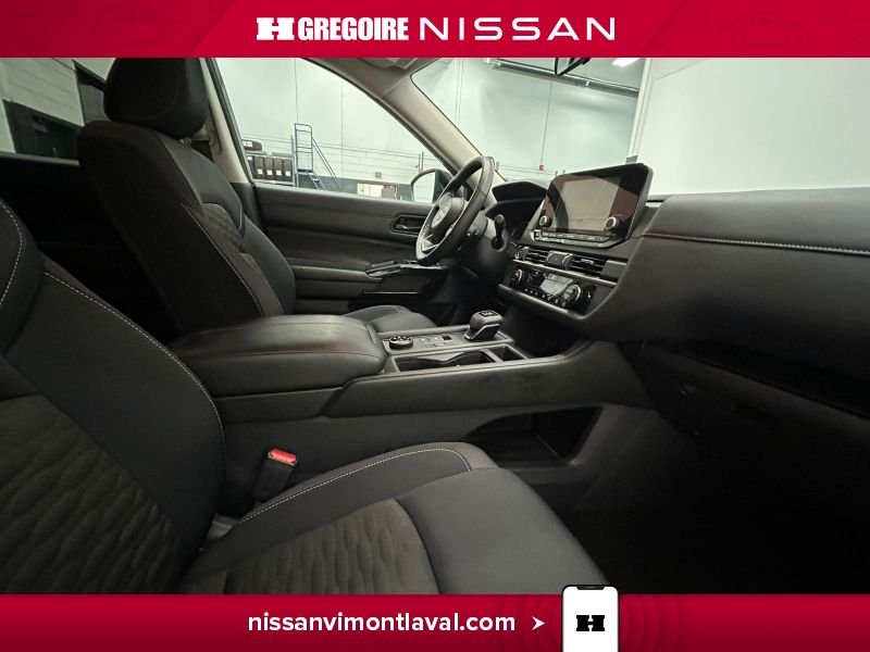2024 Nissan Pathfinder Grey Laval - photo #10