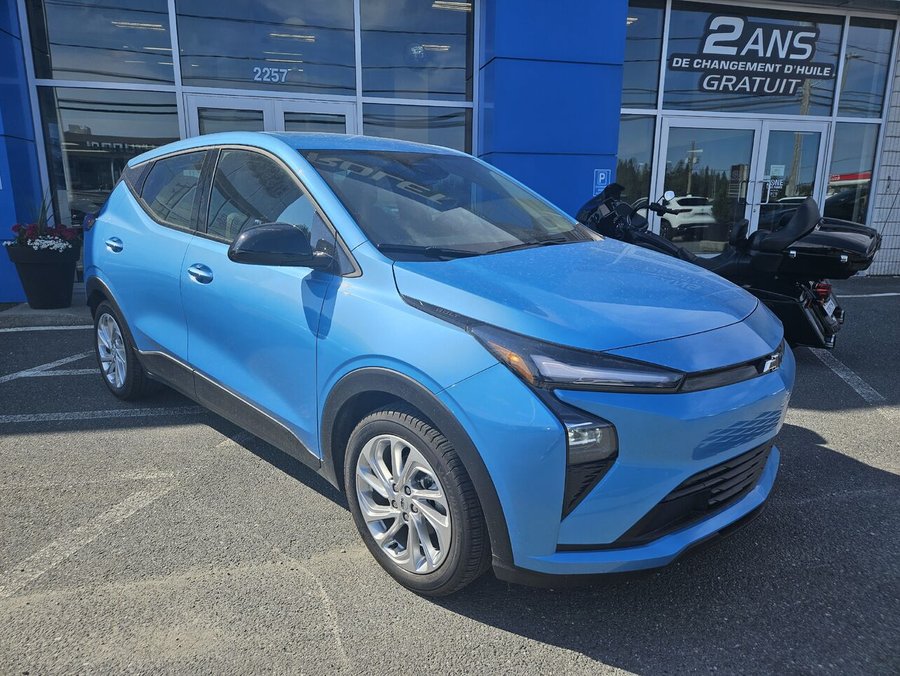 Chevrolet Bolt 2027 2027 Bleu Marina métallisé
