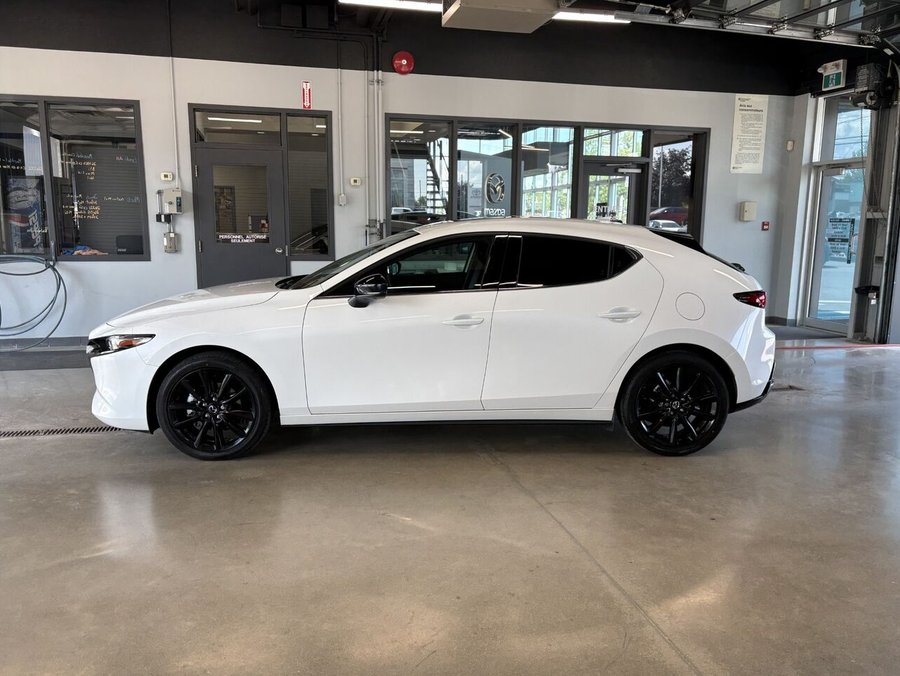 2026 MAZDA Mazda3 Sport 2026 Snowflake White Pearl