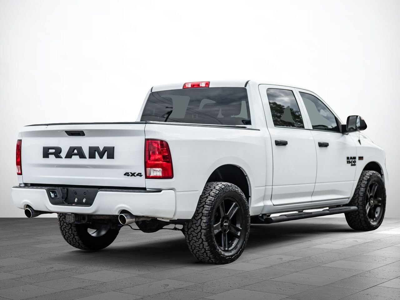 2020 Ram 1500 CLASSIC EXPRESS SUPER CREW 4X4 5.7 HEMI MAGS White Sainte-Julienne - photo #3