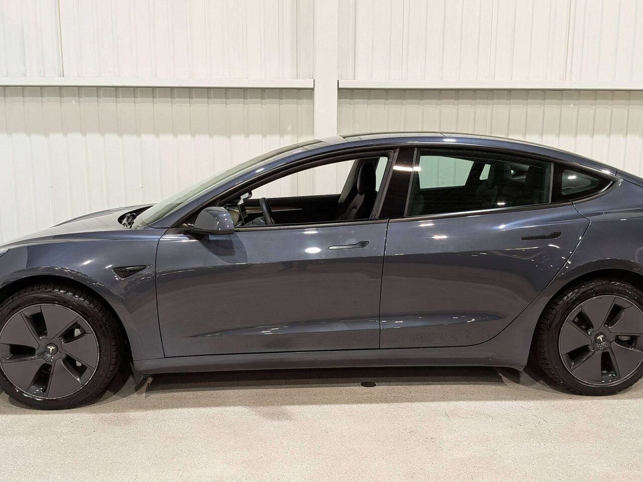 Tesla Model 3 Standard Range RWD *Ltd Avail* 2022 Gris Mirabel - photo #4